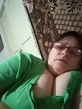 Snapshot of MilaCold5443 chatting on 1, 3, 2026 MilaCold5443 online show from 1, 3, 2026