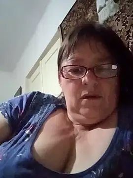 Snapshot of MilaCold5443 chatting on 28, 4, 2026 MilaCold5443 online show from 28, 4, 2026
