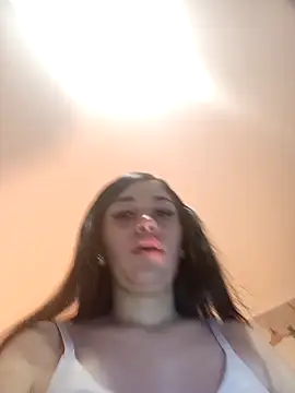 Snapshot of AbbyLewiis chatting on 5, 12, 2025 AbbyLewiis online show from 5, 12, 2025