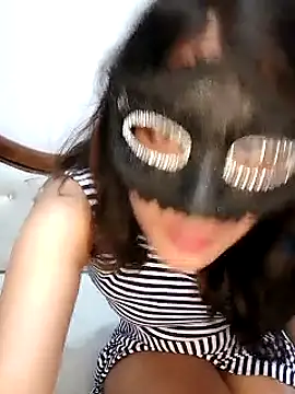 Snapshot of Lovebirdss chatting on 12, 11, 2025 Lovebirdss online show from 12, 11, 2025