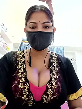 Snapshot of Hot_radhaji chatting on 8, 5, 2026 Hot radhaji online show from 8, 5, 2026