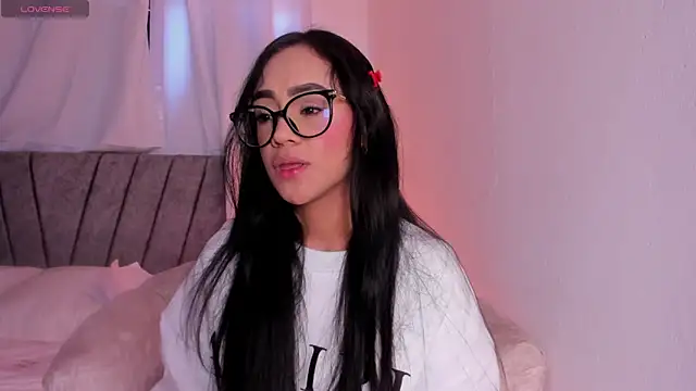 klohe wiilliams online show from 19, 3, 2026