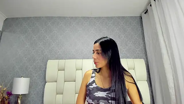 nicollandjhon online show from 11, 11, 2025