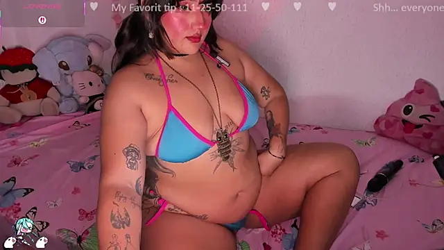 Emilycollei online show from 4, 11, 2025