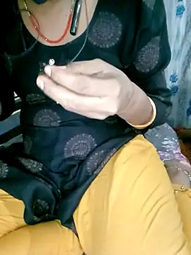 Snapshot of Sexy_Riya_Bhabhi chatting on 25, 10, 2025 Sexy Riya Bhabhi online show from 25, 10, 2025