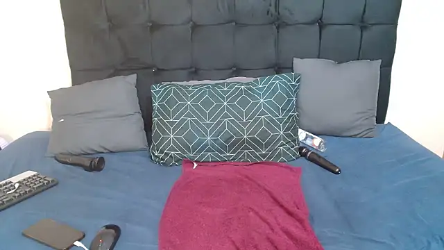 CaramelBootty online show from 16, 1, 2026