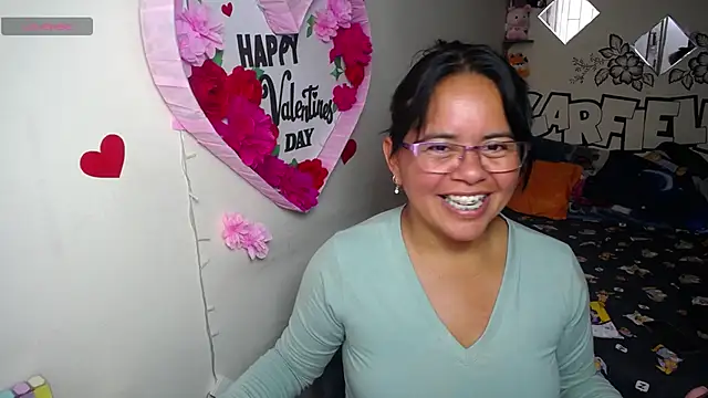 Snapshot of Miss__kendra_ chatting on 25, 5, 2026 Miss kendra online show from 25, 5, 2026