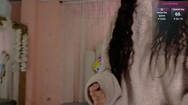 Snapshot of SweetRenata_ chatting on 14, 7, 2026 SweetRenata online show from 14, 7, 2026