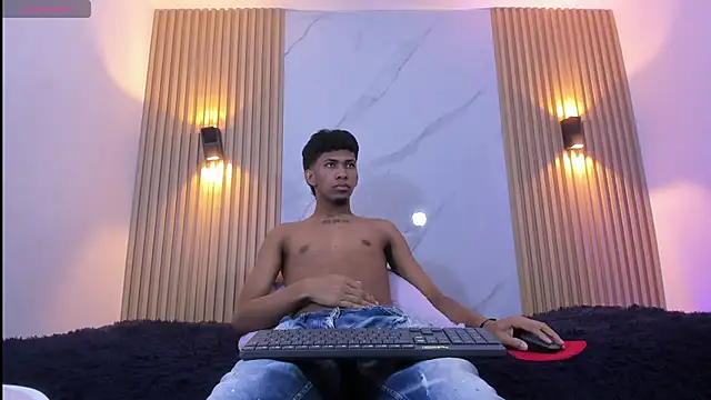 Ethan thouse online show from 11, 10, 2025