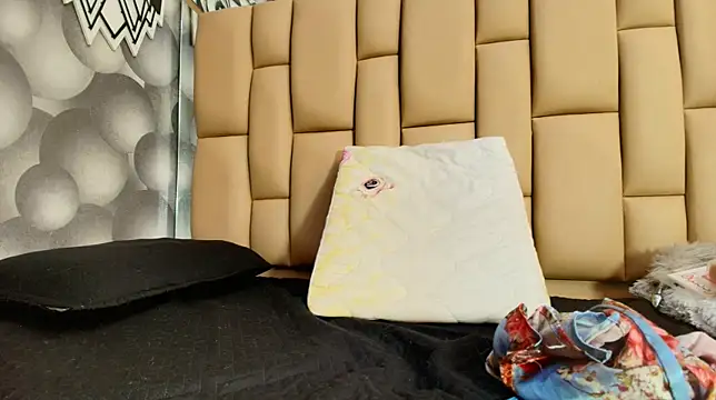 hannah teehn online show from 16, 10, 2025