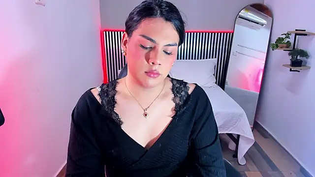 Snapshot of Little_Alli chatting on 2, 2, 2026 Little Alli online show from 2, 2, 2026