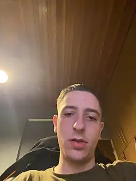 Snapshot of Asimako chatting on 11, 10, 2025 Asimako online show from 11, 10, 2025