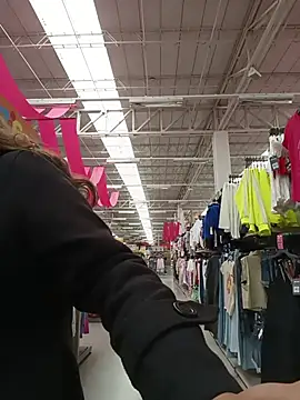 Lucy colee online show from 18, 2, 2026