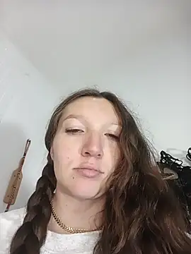 Lucy colee online show from 11, 4, 2026