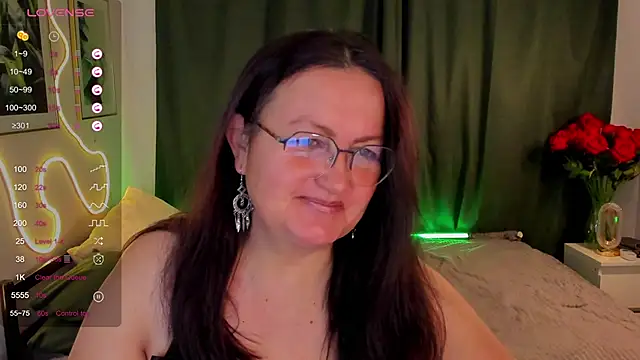 Snapshot of hottyannaa chatting on 2, 12, 2025 hottyannaa online show from 2, 12, 2025