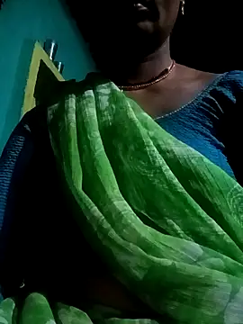 Snapshot of Rt_shreya chatting on 27, 4, 2026 Rt shreya online show from 27, 4, 2026