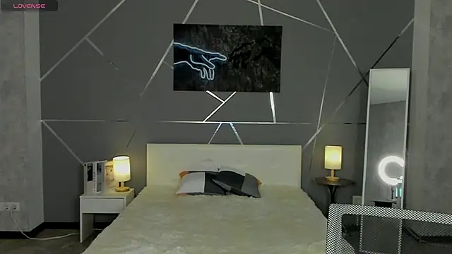 scent  of woman online show from 22, 10, 2025