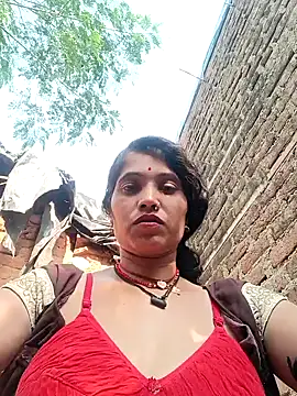 Snapshot of Cuty_tanya chatting on 10, 11, 2025 Cuty tanya online show from 10, 11, 2025