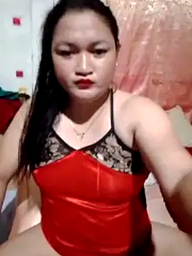 Snapshot of sweetannie13 chatting on 28, 5, 2026 sweetannie13 online show from 28, 5, 2026