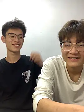 Snapshot of KK-cuteboy chatting on 11, 10, 2025 KK-cuteboy online show from 11, 10, 2025