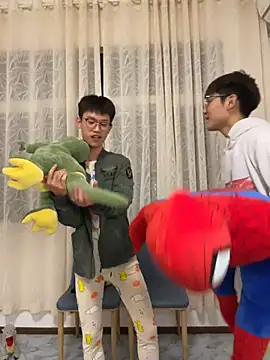 Snapshot of KK-cuteboy chatting on 13, 10, 2025 KK-cuteboy online show from 13, 10, 2025