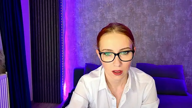 Snapshot of scarleteyes_ chatting on 10, 11, 2025 scarleteyes online show from 10, 11, 2025