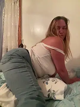 SugarMilkandHoney online show from 9, 10, 2025