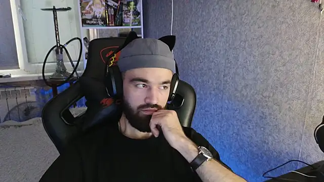 Nik Namee online show from 24, 11, 2025