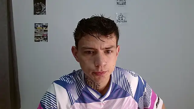 Snapshot of hot_teo_ chatting on 4, 12, 2025 hot teo online show from 4, 12, 2025