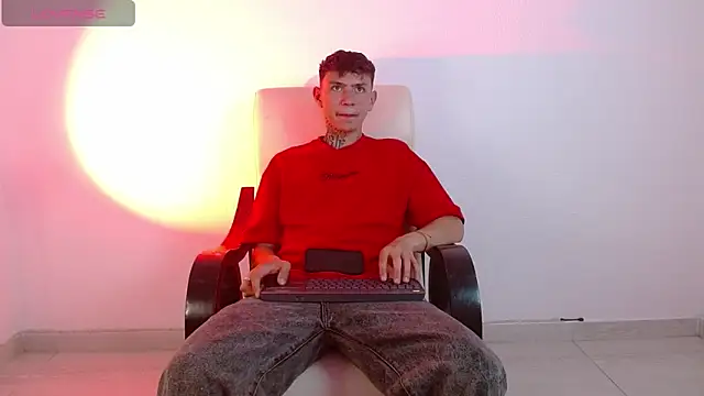 Snapshot of hot_teo_ chatting on 16, 4, 2026 hot teo online show from 16, 4, 2026