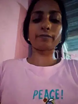 Snapshot of dreamerrrrr1 chatting on 17, 12, 2025 dreamerrrrr1 online show from 17, 12, 2025