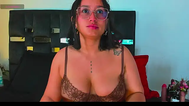 Snapshot of SussySunny_ chatting on 29, 4, 2026 SussySunny online show from 29, 4, 2026