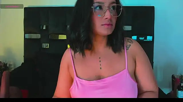 Snapshot of SussySunny_ chatting on 13, 5, 2026 SussySunny online show from 13, 5, 2026