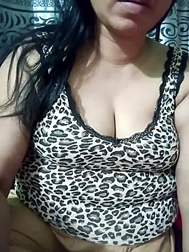 Snapshot of Rubina3344 chatting on 31, 10, 2025 Rubina3344 online show from 31, 10, 2025