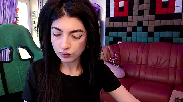 Snapshot of SinWolf_ chatting on 9, 10, 2025 SinWolf online show from 9, 10, 2025