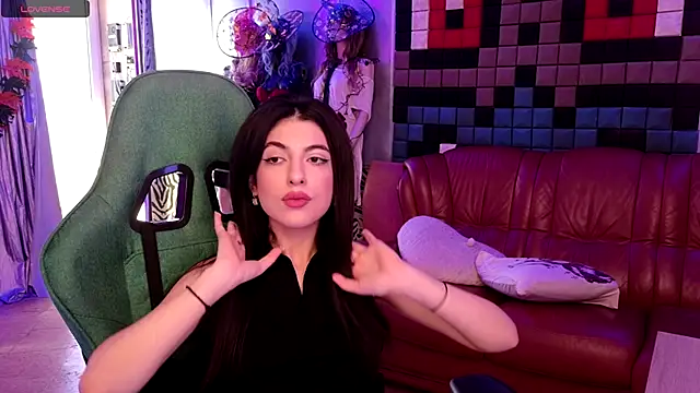 Snapshot of SinWolf_ chatting on 12, 10, 2025 SinWolf online show from 12, 10, 2025