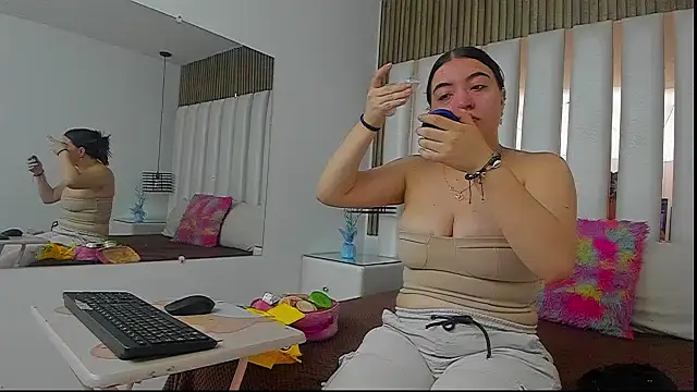 AmbarGills online show from 12, 11, 2025