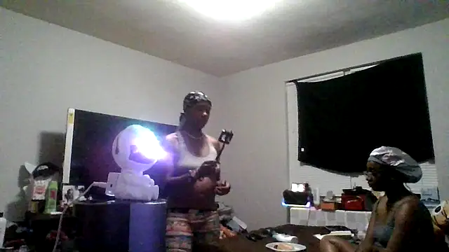 Snapshot of dezzidavill chatting on 6, 7, 2026 dezzidavill online show from 6, 7, 2026