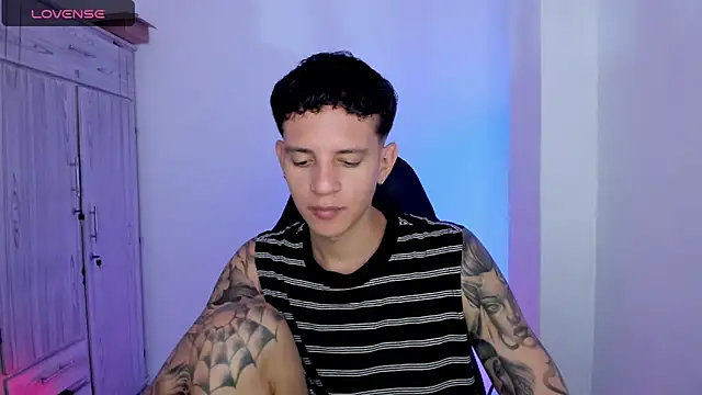 Snapshot of tylernova chatting on 27, 5, 2026 tylernova online show from 27, 5, 2026