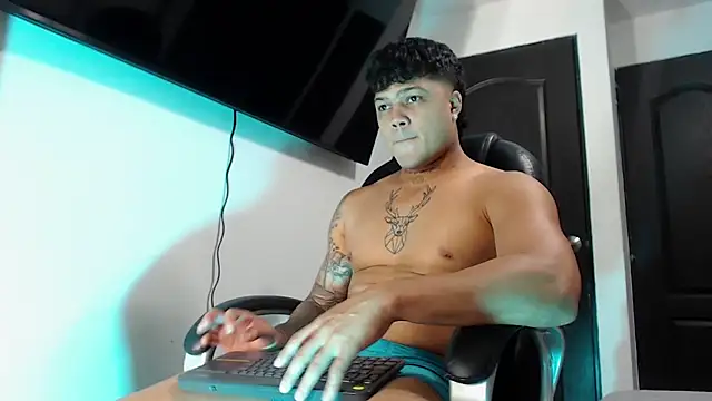 Snapshot of Boyhot_00 chatting on 31, 10, 2025 Boyhot 00 online show from 31, 10, 2025