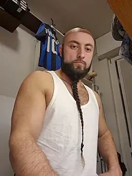 Snapshot of BeppeRagnar chatting on 23, 11, 2025 BeppeRagnar online show from 23, 11, 2025