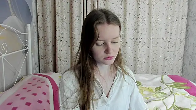 Snapshot of SunRinglein chatting on 1, 3, 2026 SunRinglein online show from 1, 3, 2026