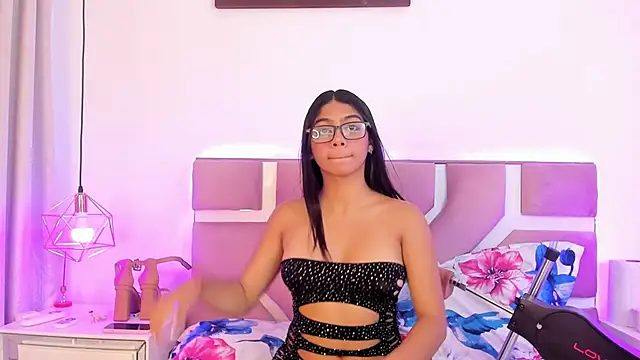 Snapshot of sweete_coraline9 chatting on 6, 11, 2025 sweete coraline9 online show from 6, 11, 2025