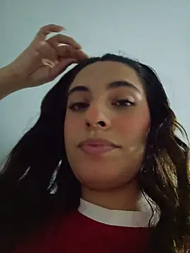 Snapshot of Meganthomson chatting on 13, 11, 2025 Meganthomson online show from 13, 11, 2025