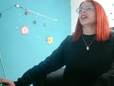 dayra velez online show from 9, 10, 2025