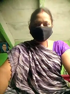 Snapshot of Q_rekha chatting on 9, 10, 2025 Q rekha online show from 9, 10, 2025
