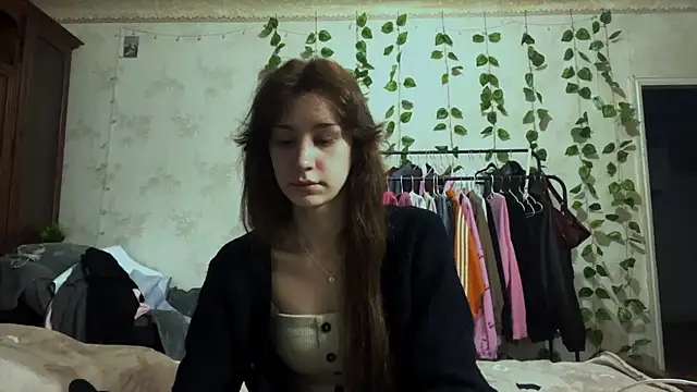 WildPeachh online show from 25, 11, 2025