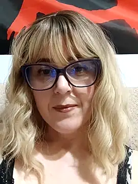 Amelialove42 online show from 20, 4, 2026