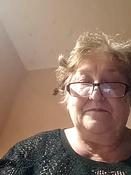 Snapshot of Katherine735 chatting on 11, 11, 2025 Katherine735 online show from 11, 11, 2025