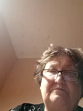 Snapshot of Katherine735 chatting on 16, 11, 2025 Katherine735 online show from 16, 11, 2025